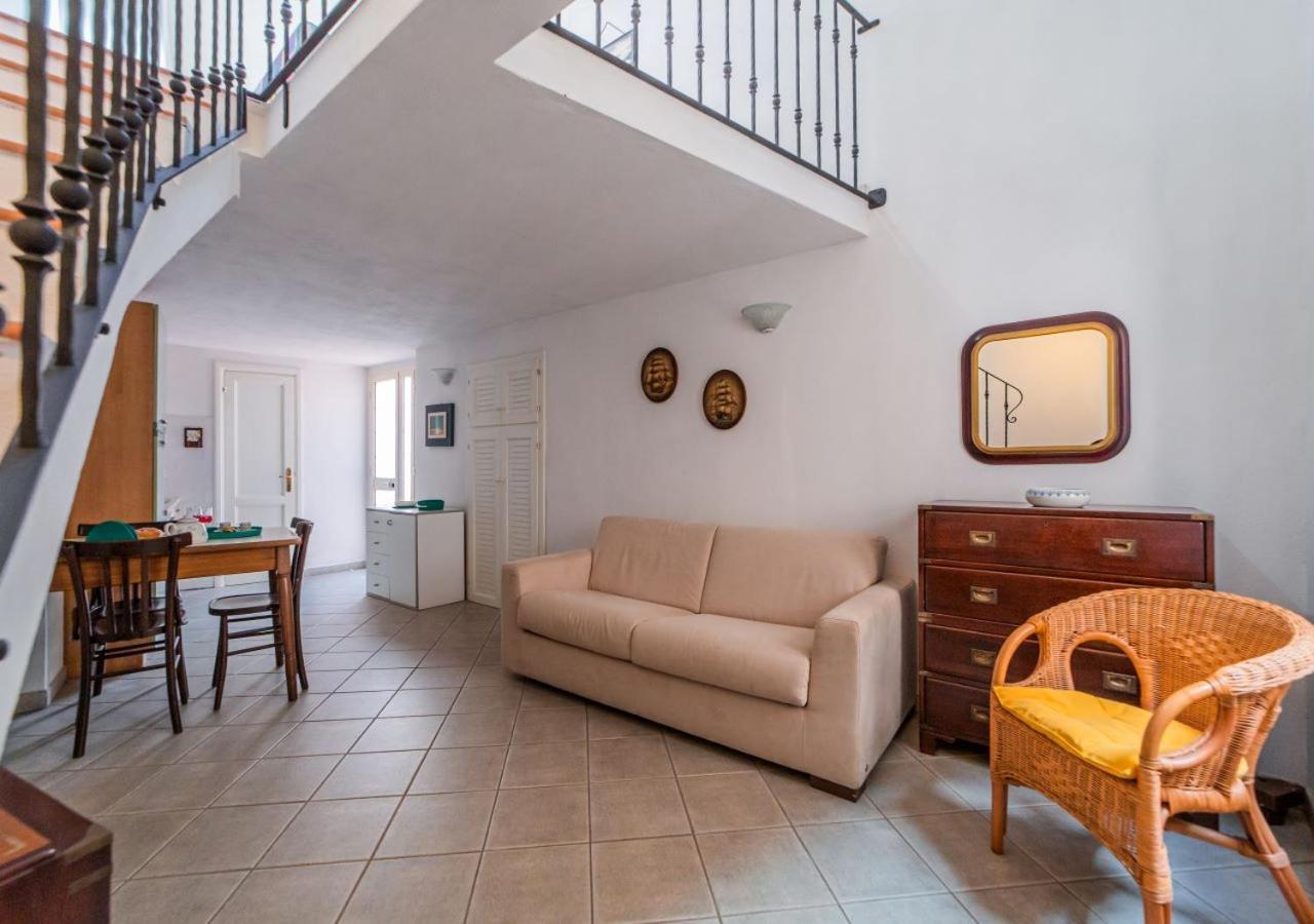Murphy Holiday Home - Casa Papini La Maddalena  Exteriér fotografie